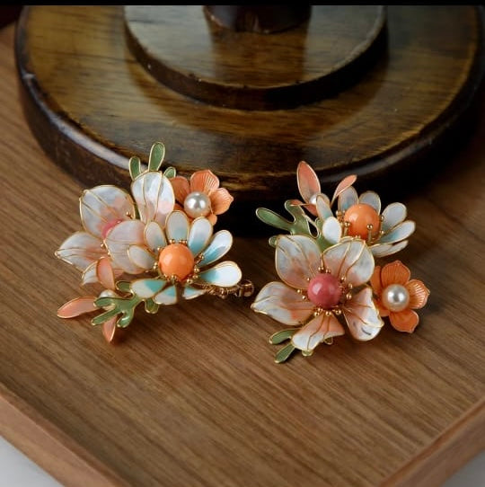 Cute Bright Flower Baroque Earrings Handmade Leaf Rhinestone Ear Clips