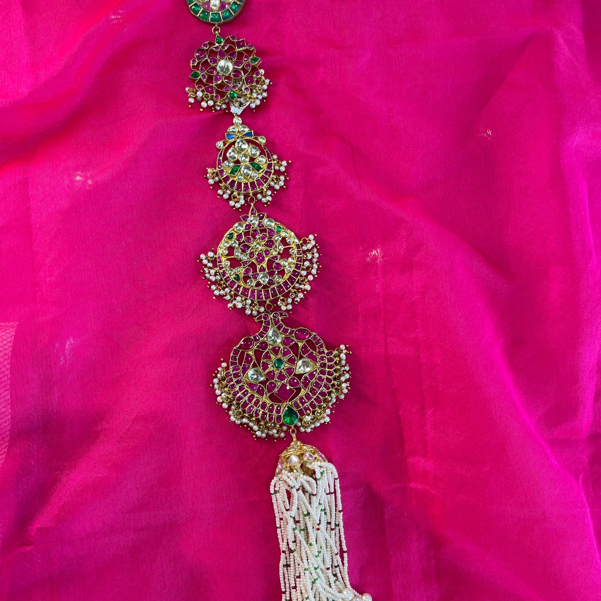 Waleda Pearl choti