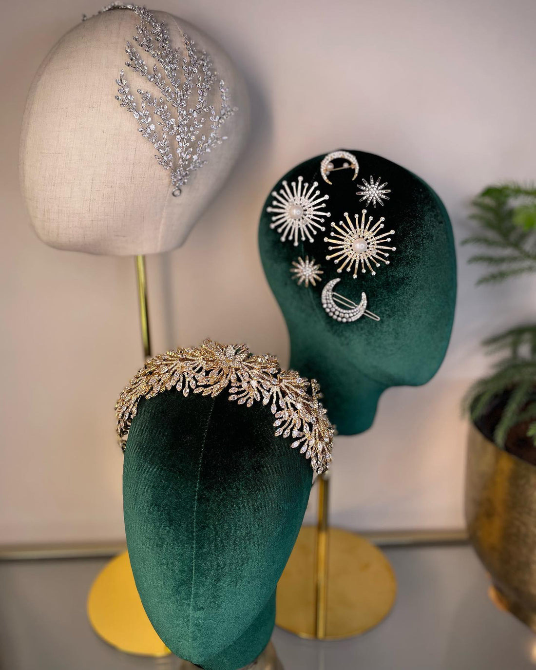 Black Rhinestone Tiaras for Bride and Bridesmaid Baroque Queen Crown for Women