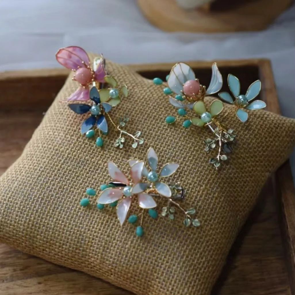 Perun Hair Clips